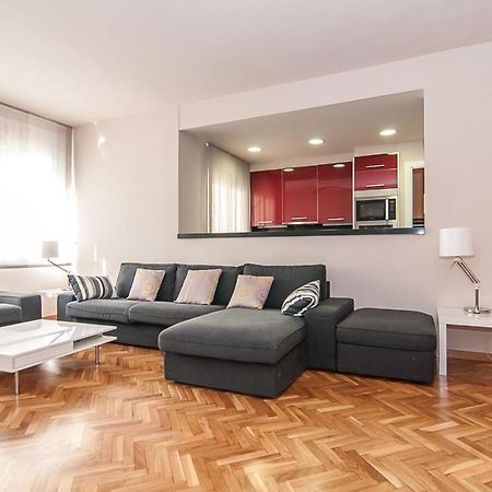Апартаменты Weflating Diagonal Барселона Экстерьер фото